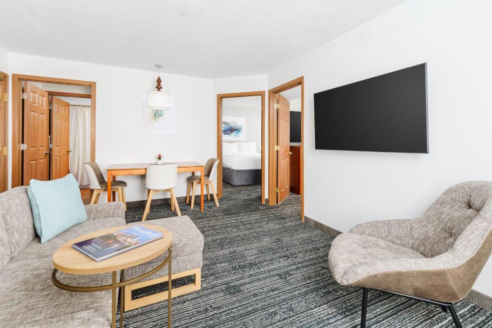 Two-Bedroom Suite with Sofa Bed interior